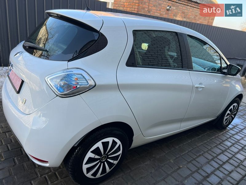Хэтчбек Renault Zoe 2016 в Рожище