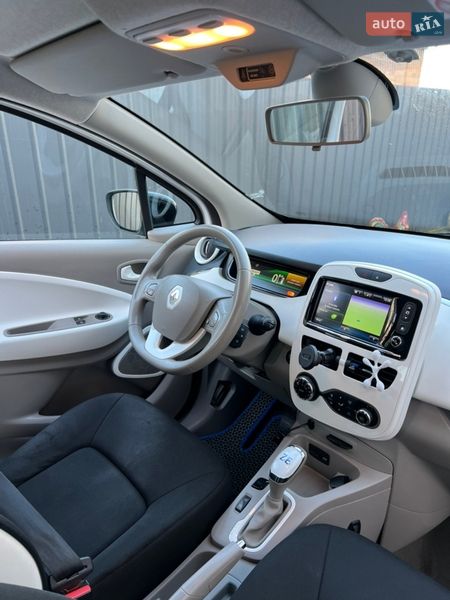 Хэтчбек Renault Zoe 2016 в Рожище