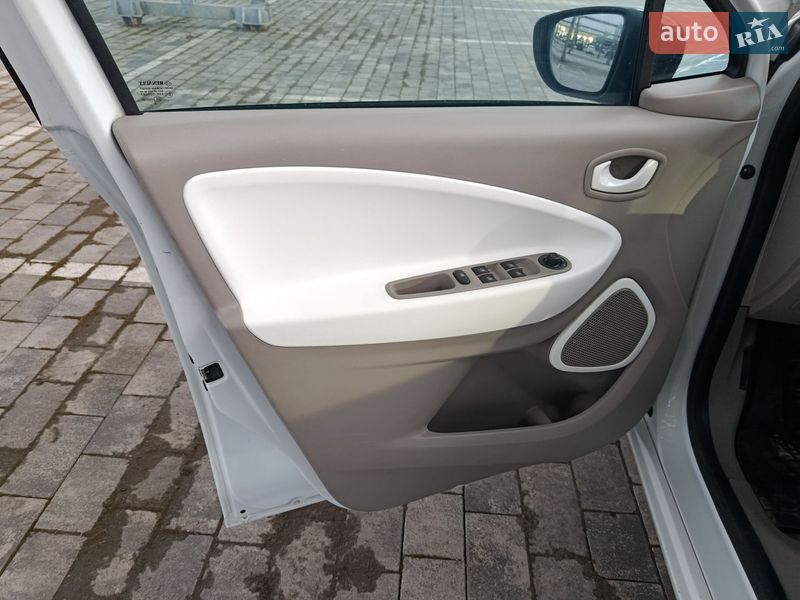 Хэтчбек Renault Zoe 2013 в Львове
