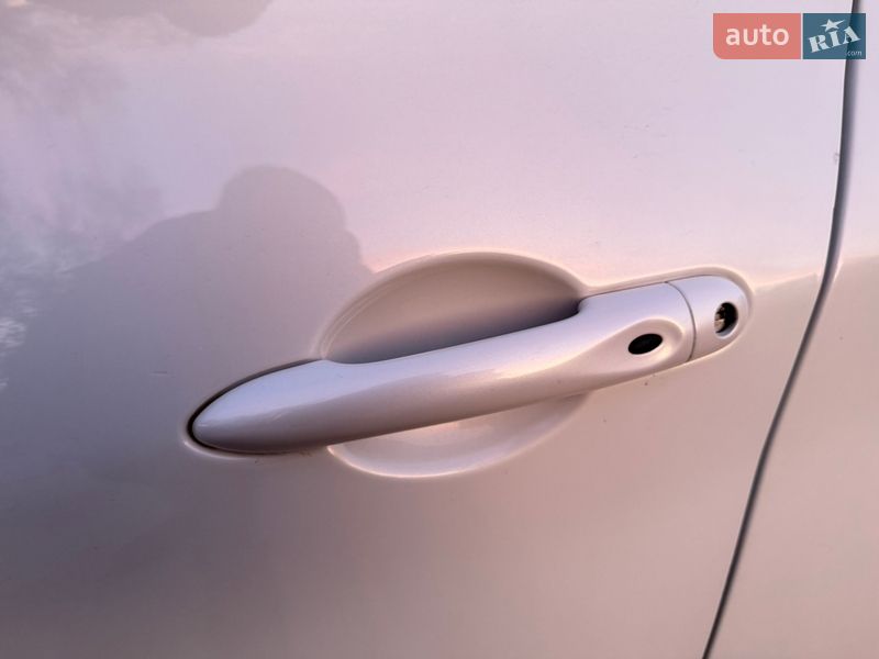 Хэтчбек Renault Zoe 2014 в Радивилове