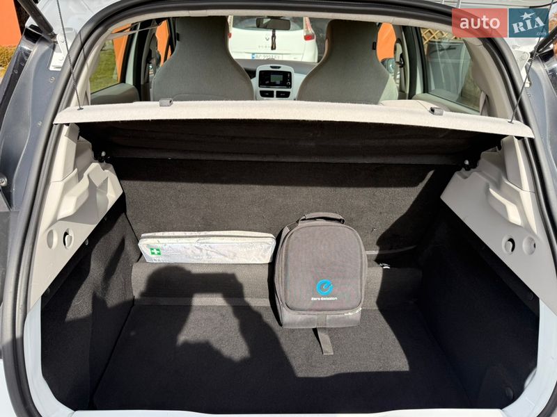 Хэтчбек Renault Zoe 2018 в Львове