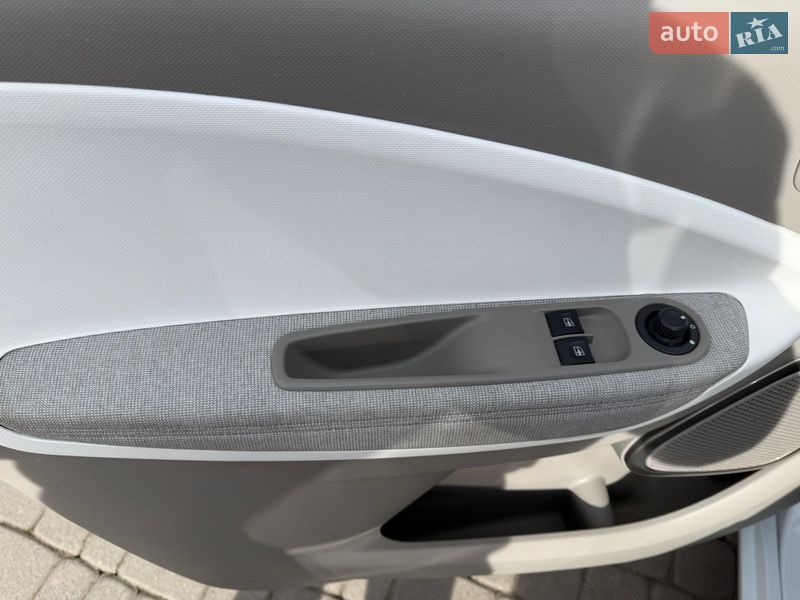 Хэтчбек Renault Zoe 2018 в Львове