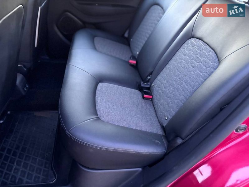 Хетчбек Renault Zoe 2019 в Коломиї