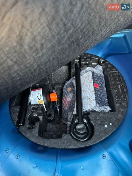 Хэтчбек Renault Zoe 2017 в Городке