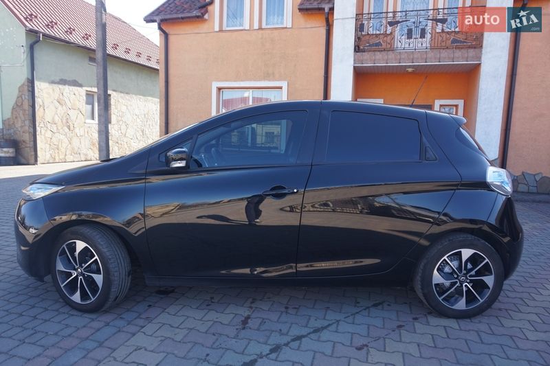 Хэтчбек Renault Zoe 2018 в Самборе