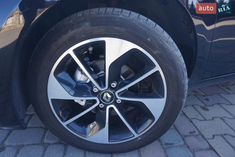 Хэтчбек Renault Zoe 2018 в Самборе