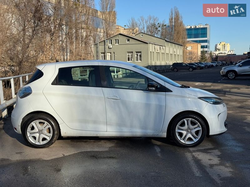Хэтчбек Renault Zoe 2017 в Киеве