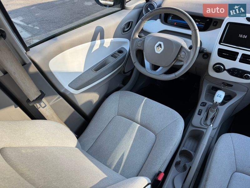 Хэтчбек Renault Zoe 2017 в Киеве