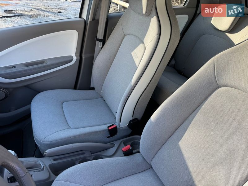 Хэтчбек Renault Zoe 2017 в Киеве