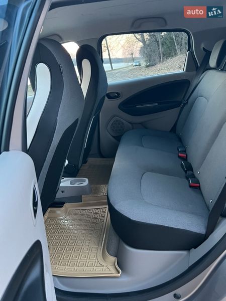 Хэтчбек Renault Zoe 2015 в Ивано-Франковске