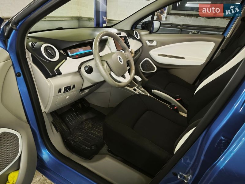 Хэтчбек Renault Zoe 2016 в Днепре