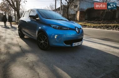 Хетчбек Renault Zoe 2016 в Дніпрі