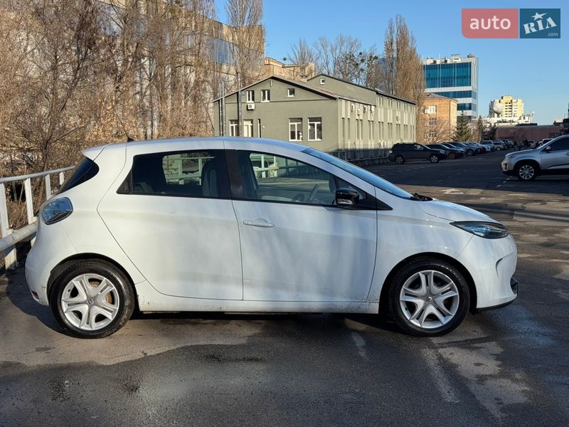 Хетчбек Renault Zoe 2017 в Києві