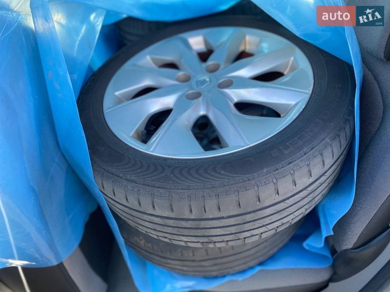 Хэтчбек Renault Zoe 2015 в Кропивницком