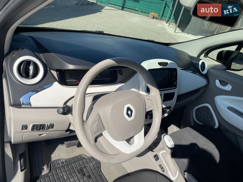 Хэтчбек Renault Zoe 2016 в Львове