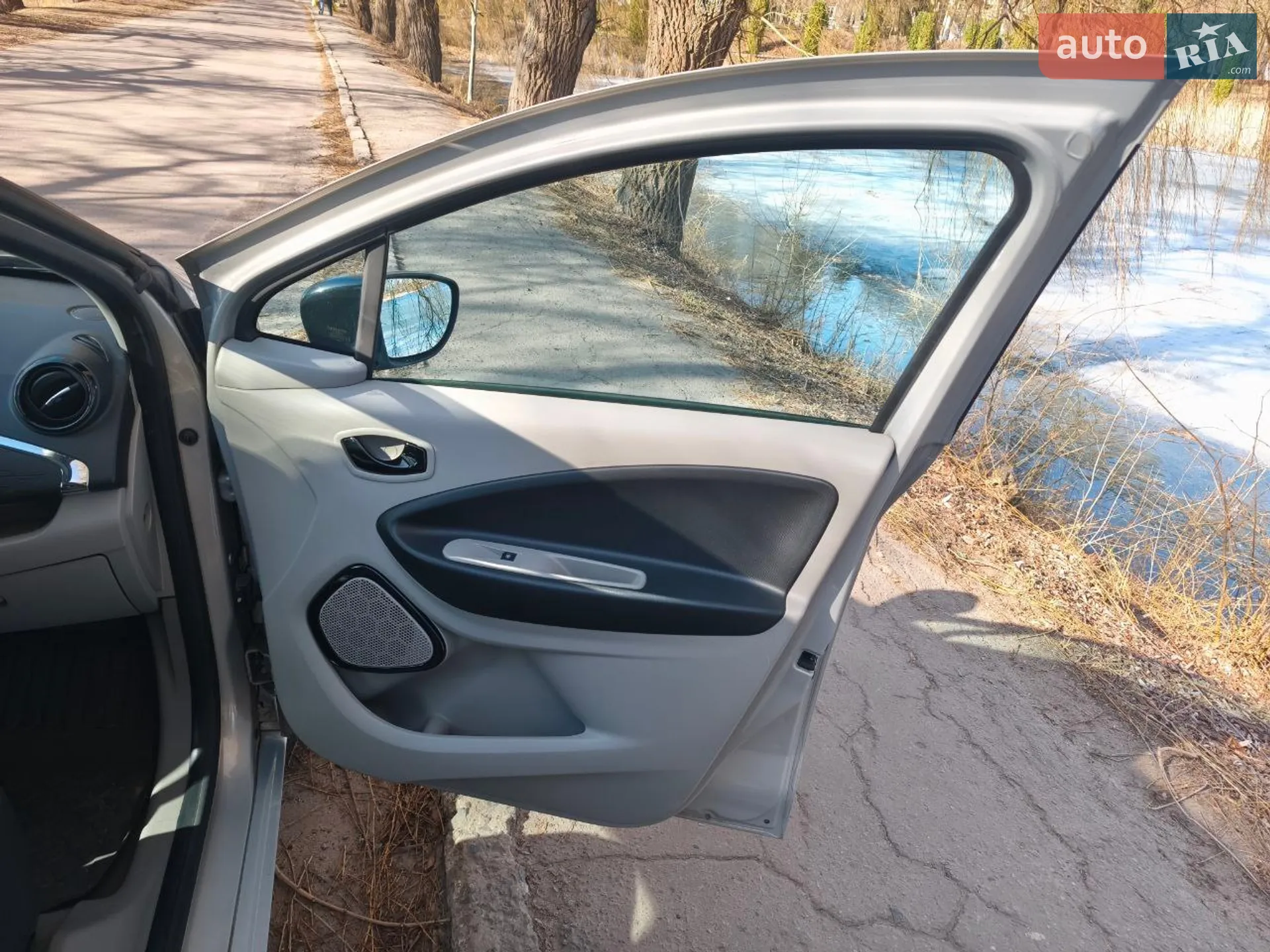 2015 Renault ZOE - мініатюра 9