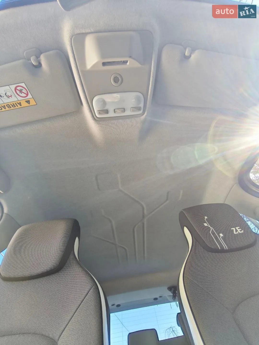 2015 Renault ZOE - мініатюра 21