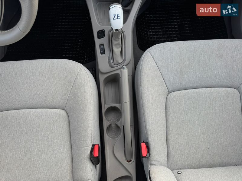 Хэтчбек Renault Zoe 2019 в Киеве