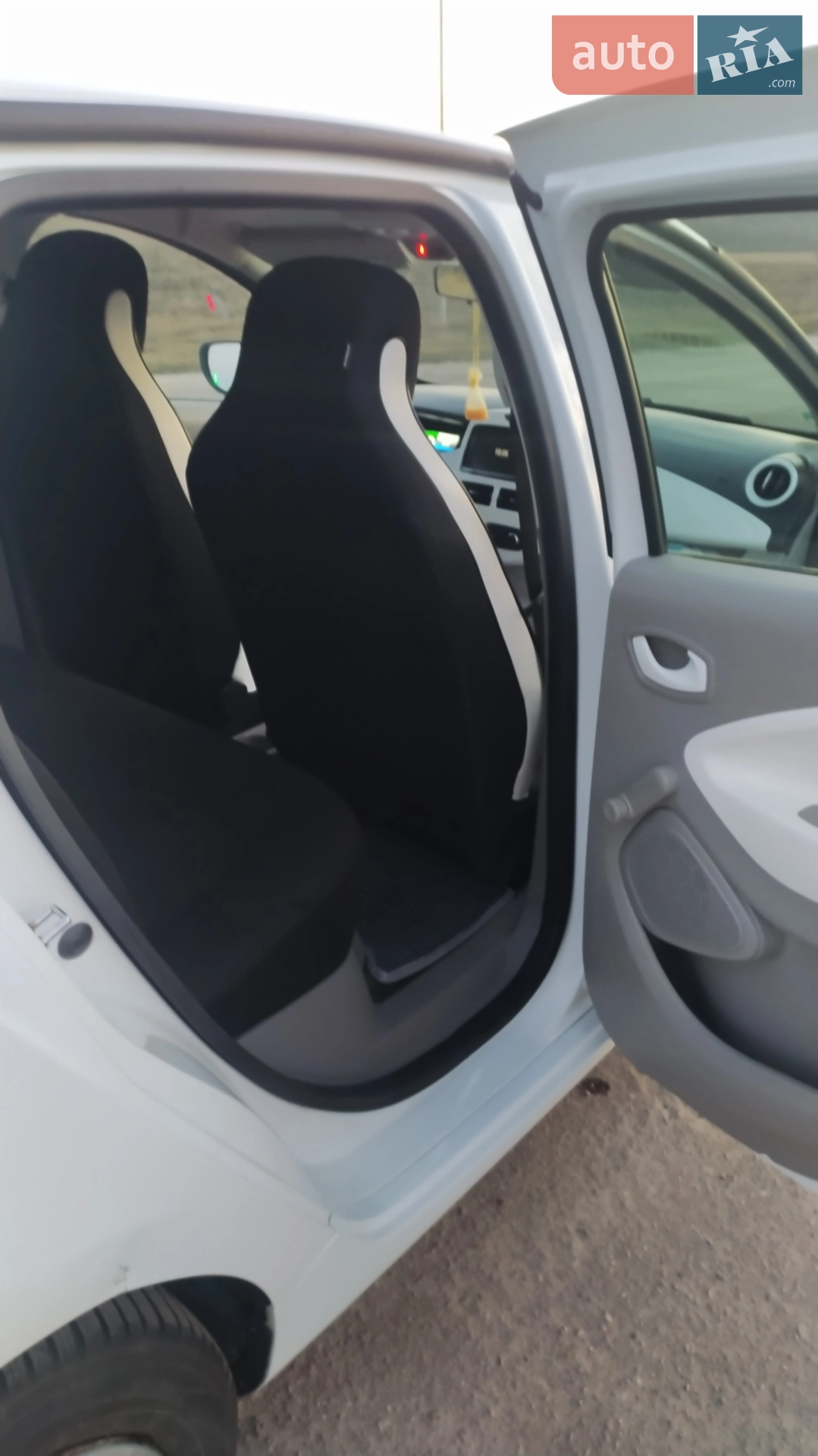 2018 Renault ZOE - мініатюра 14