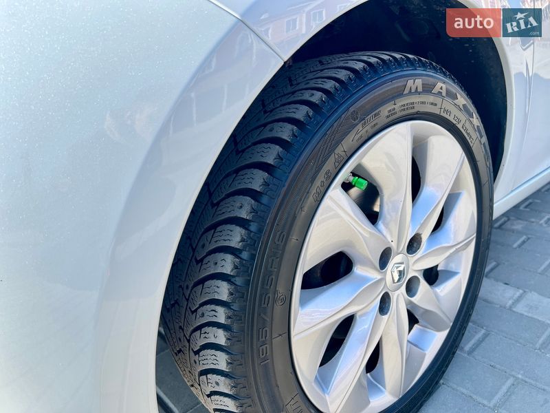 Хэтчбек Renault Zoe 2015 в Киеве фото 11 Хэтчбек Renault Zoe 2015 в Киеве