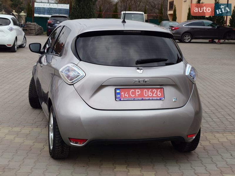 Хэтчбек Renault Zoe 2016 в Самборе