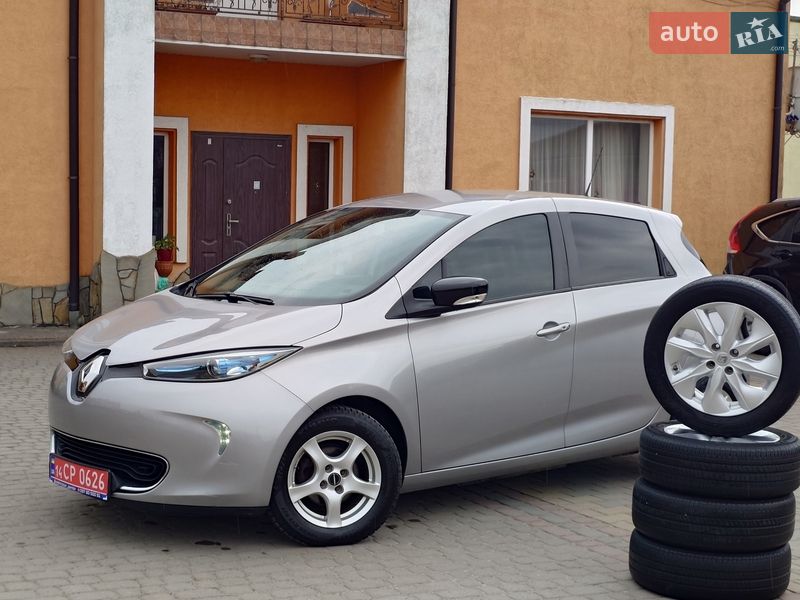 Хэтчбек Renault Zoe 2016 в Самборе