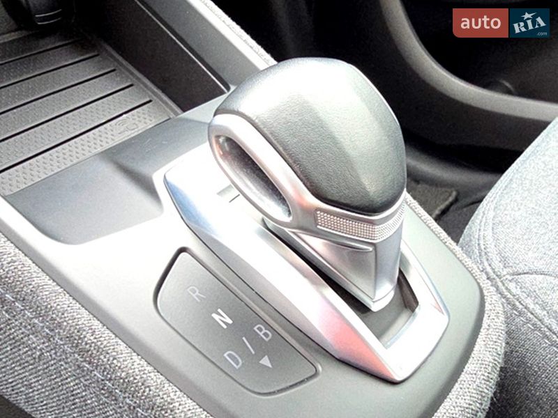 Хэтчбек Renault Zoe 2022 в Киеве фото 10 Хэтчбек Renault Zoe 2022 в Киеве