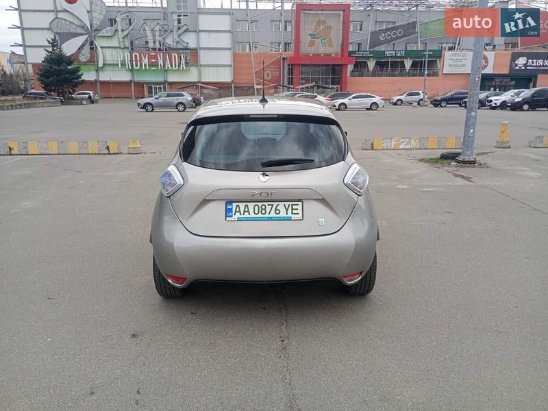 Хэтчбек Renault Zoe 2015 в Киеве фото 2 Хэтчбек Renault Zoe 2015 в Киеве