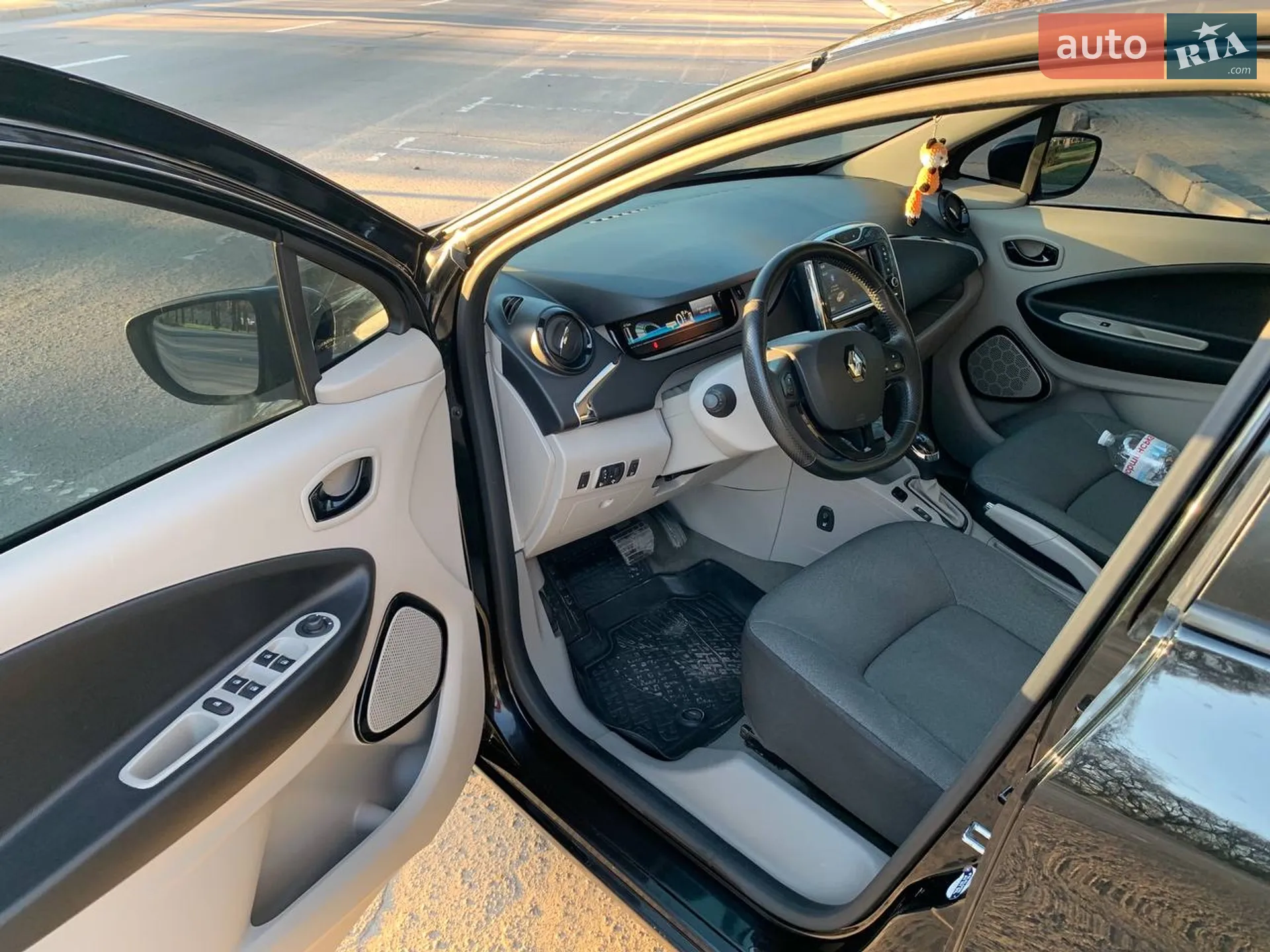 2016 Renault ZOE - мініатюра 9