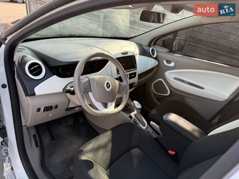 Хэтчбек Renault Zoe 2018 в Василькове