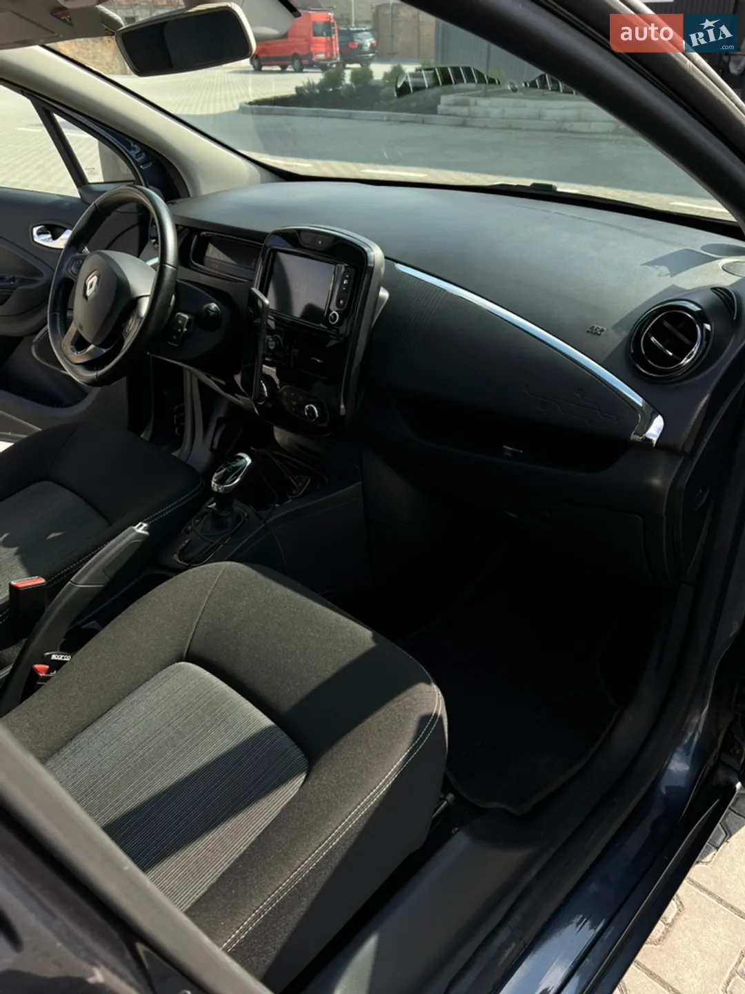 2017 Renault ZOE - мініатюра 10