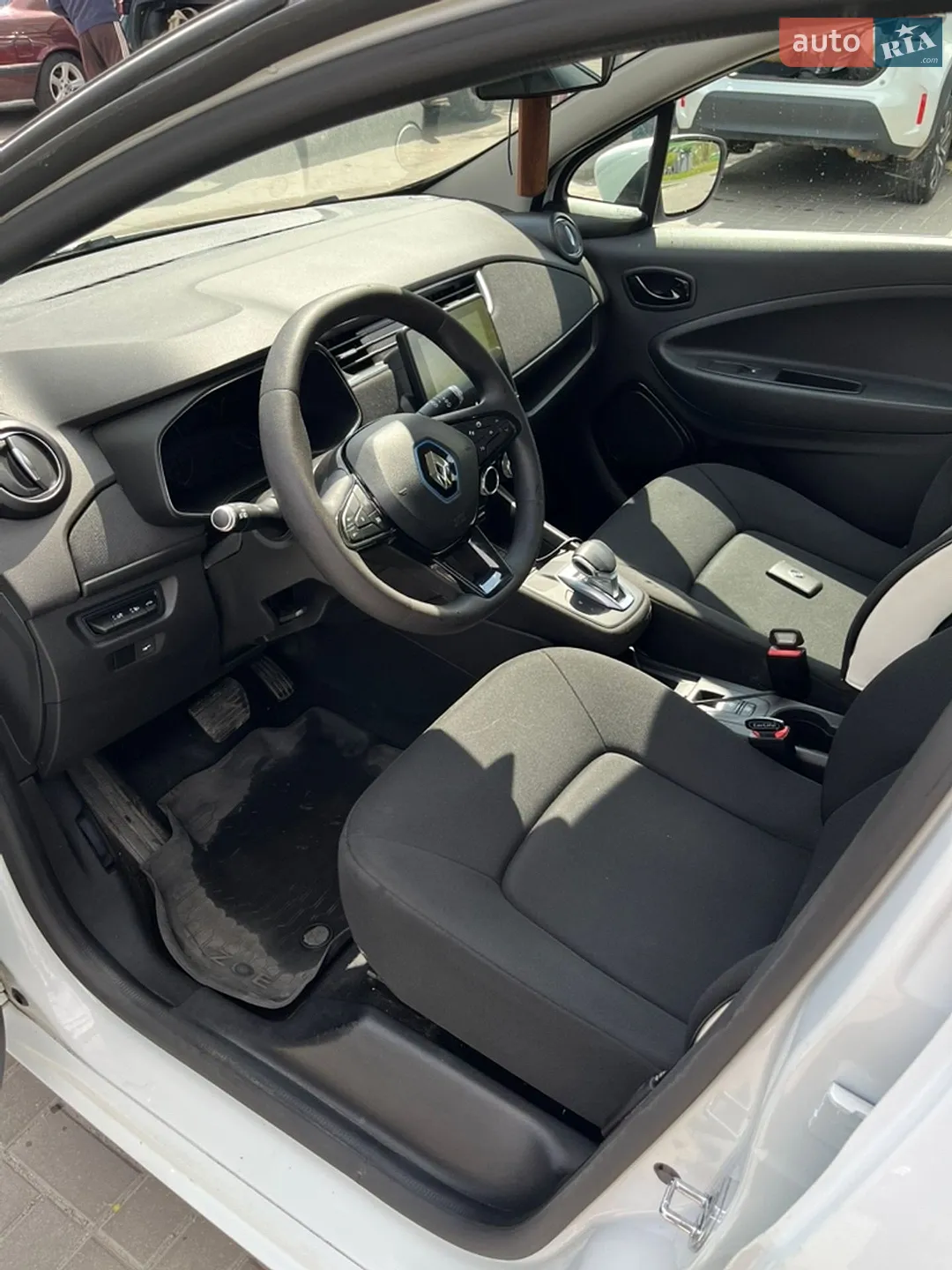2020 Renault ZOE - мініатюра 8