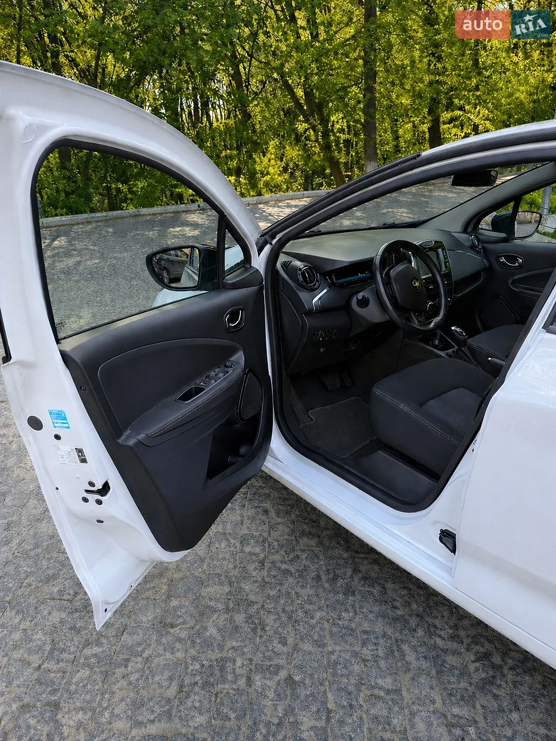 2017 Renault ZOE - мініатюра 24