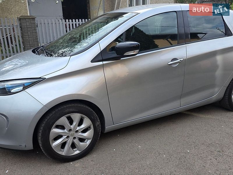 Хэтчбек Renault Zoe 2018 в Калуше