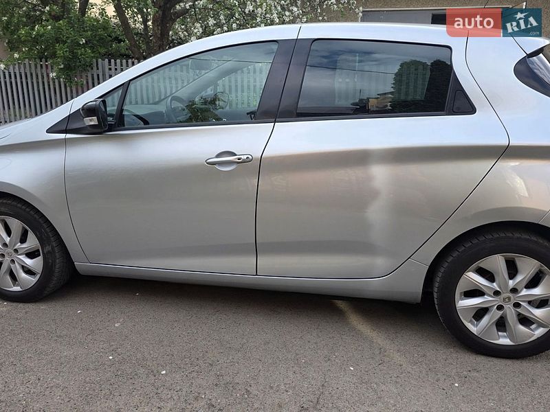 Хэтчбек Renault Zoe 2018 в Калуше