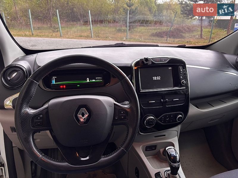 Хэтчбек Renault Zoe 2015 в Львове
