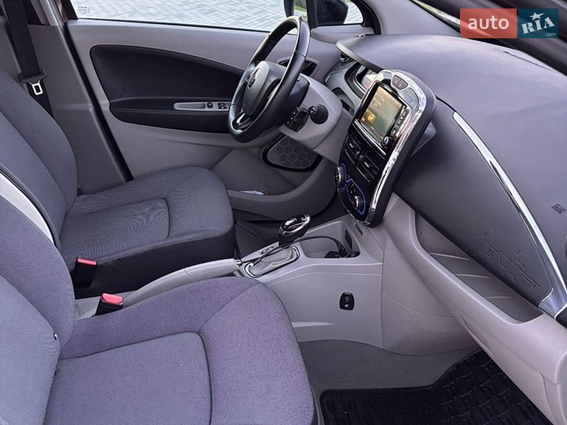 Хэтчбек Renault Zoe 2015 в Львове