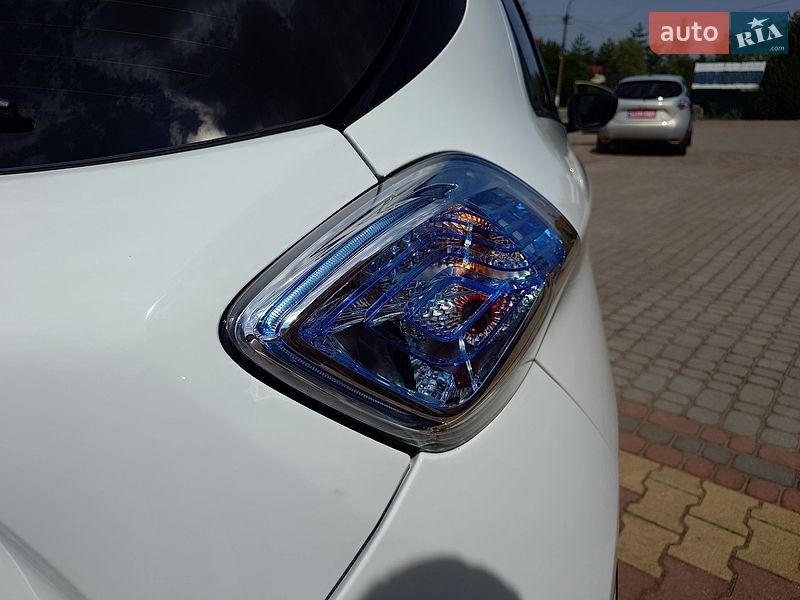 Хэтчбек Renault Zoe 2018 в Самборе