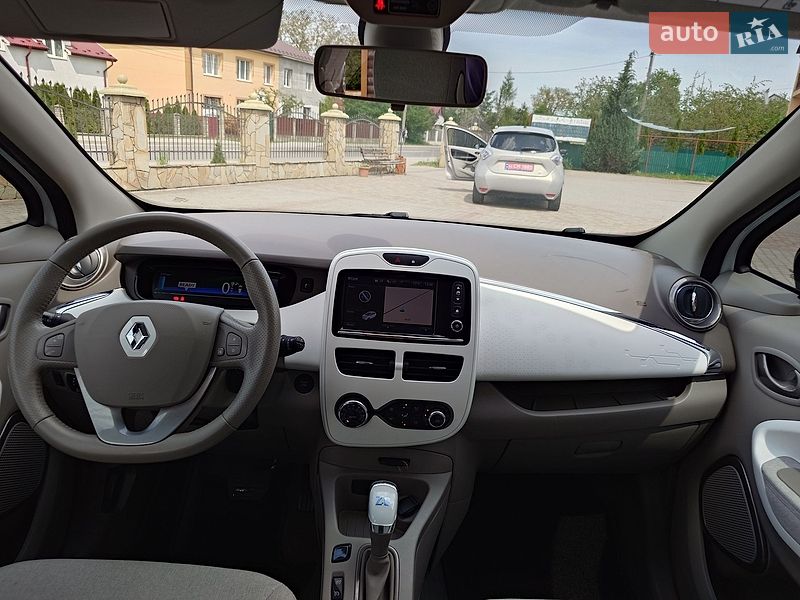 Хэтчбек Renault Zoe 2018 в Самборе