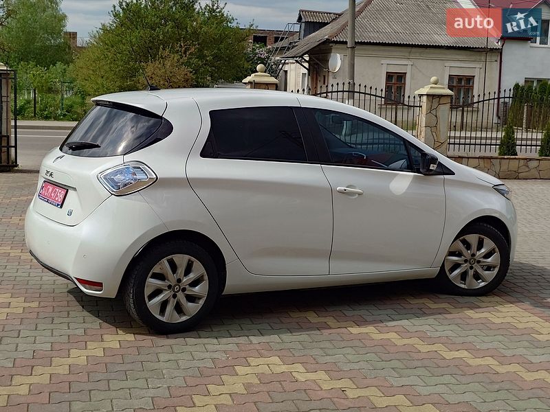 Хэтчбек Renault Zoe 2015 в Самборе