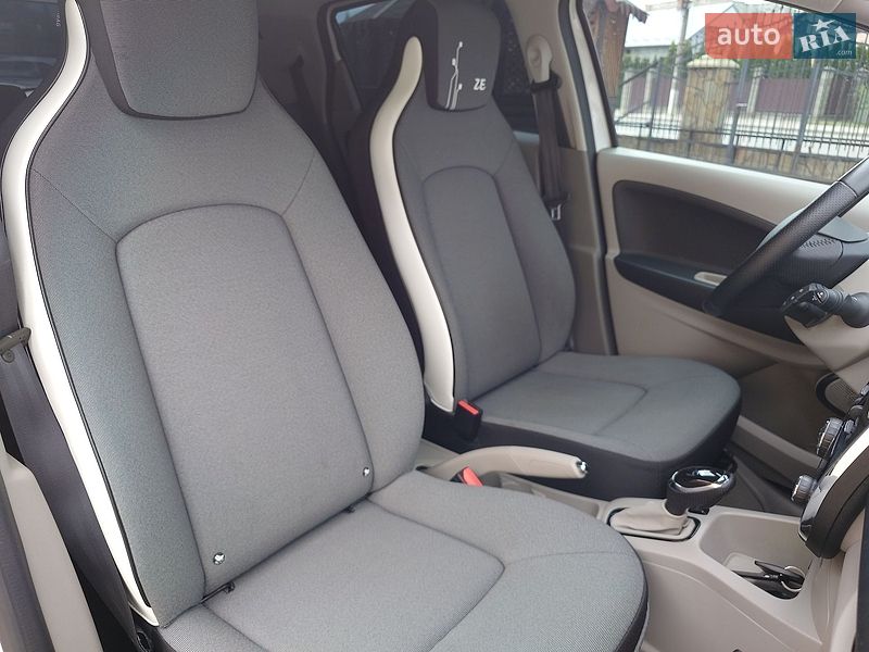 Хэтчбек Renault Zoe 2015 в Самборе