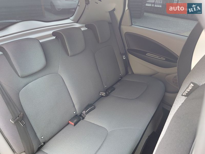 Хэтчбек Renault Zoe 2015 в Самборе