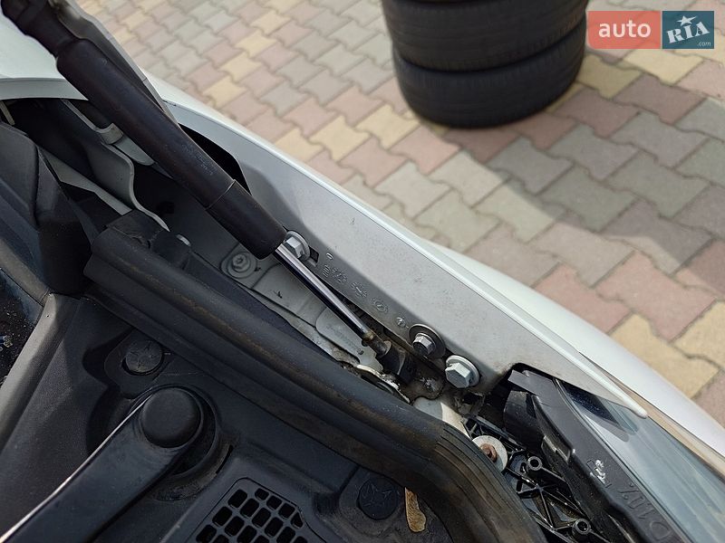 Хэтчбек Renault Zoe 2015 в Самборе
