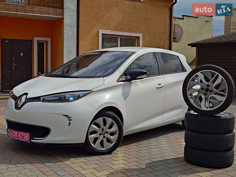 Хэтчбек Renault Zoe 2015 в Самборе
