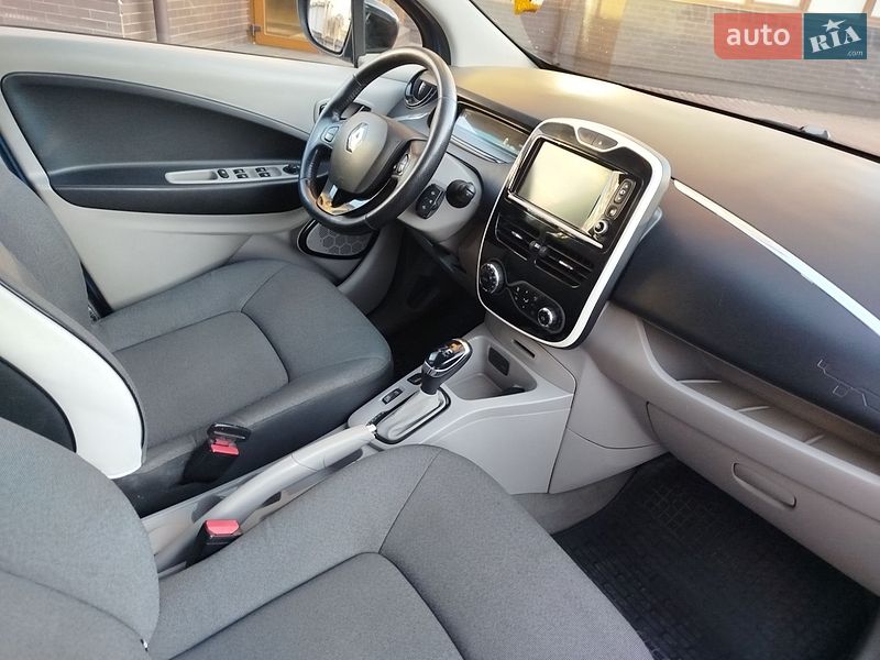 Хетчбек Renault Zoe 2016 в Рівному