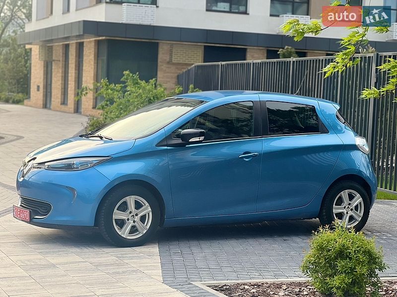 Хэтчбек Renault Zoe 2017 в Кропивницком
