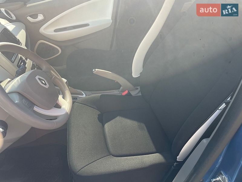 Хэтчбек Renault Zoe 2018 в Ирпене
