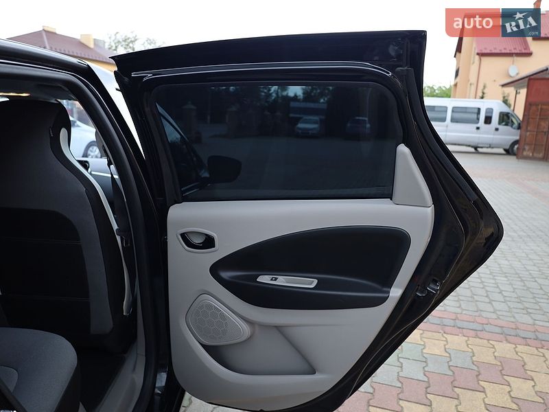 Хэтчбек Renault Zoe 2015 в Самборе
