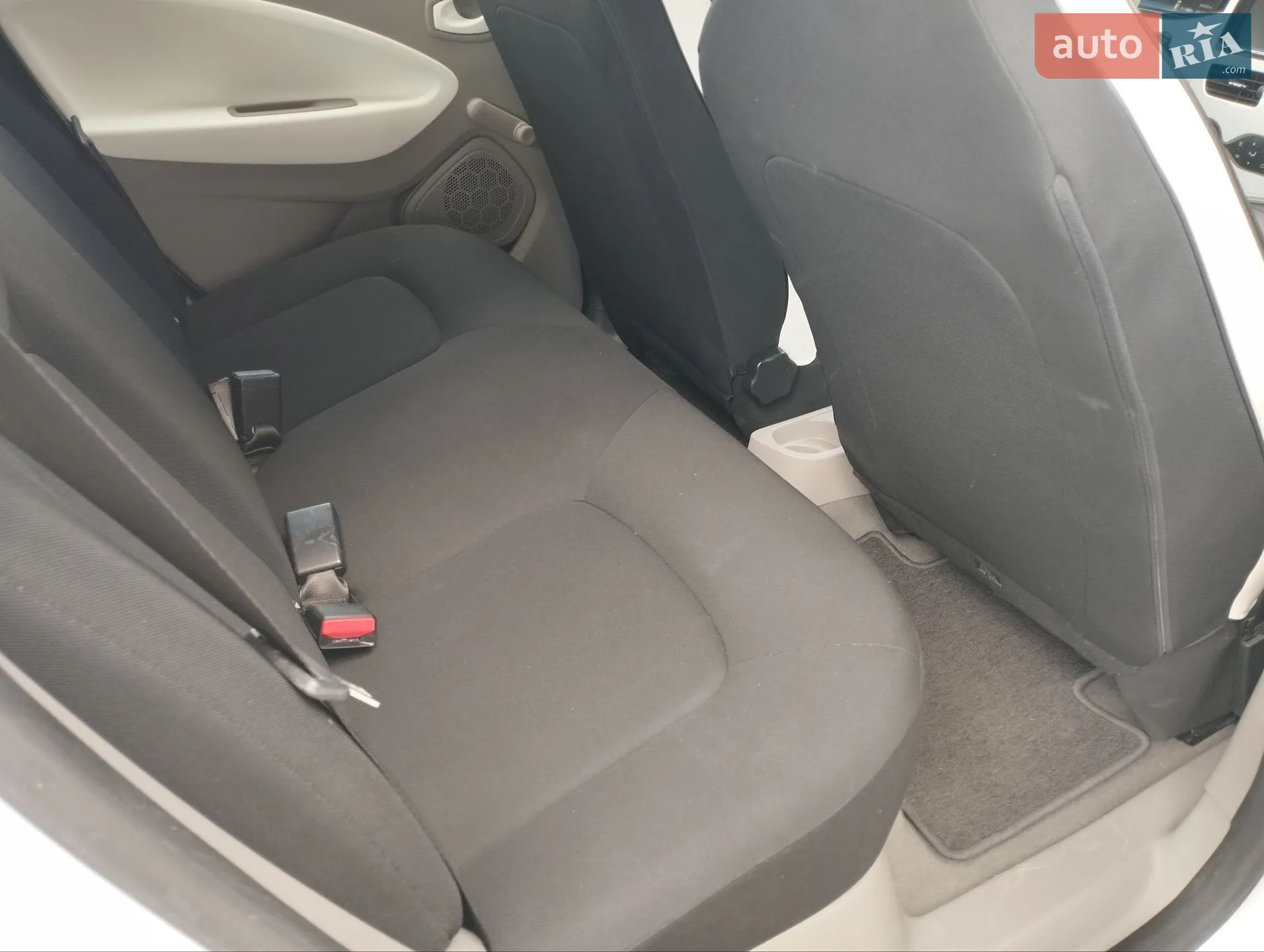 2019 Renault ZOE - мініатюра 19