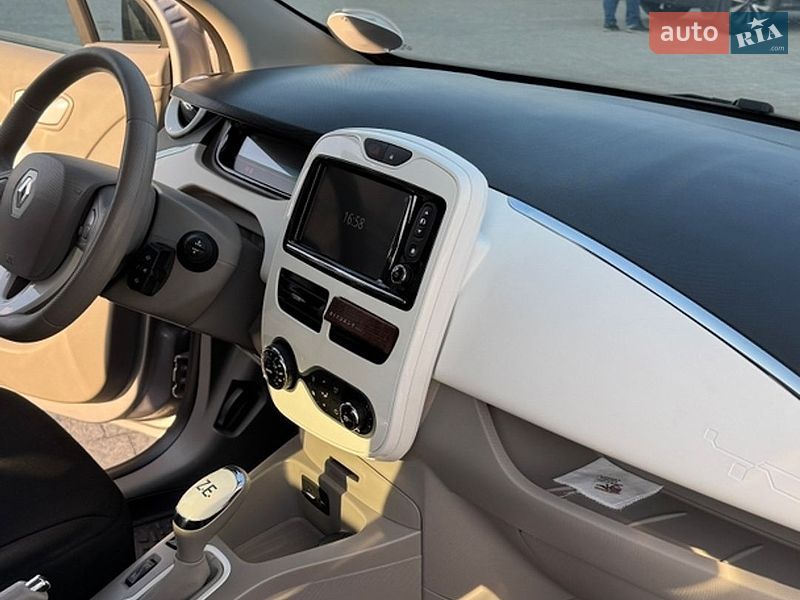 Хэтчбек Renault Zoe 2016 в Львове фото 24 Хэтчбек Renault Zoe 2016 в Львове